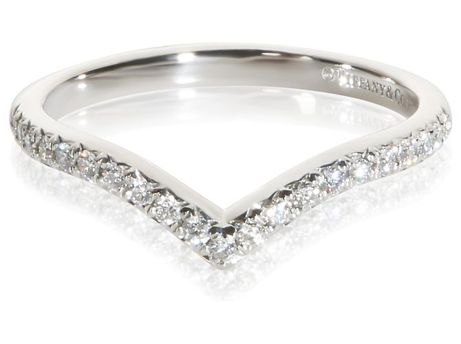 Anello Tiffany & Co. Soleste V Band in platino e diamanti