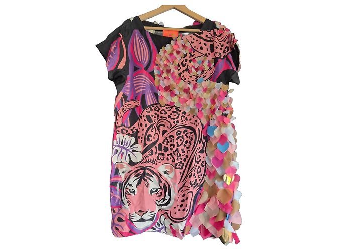 Vestido Manoush com estampado de tigre e corações Preto Rosa Branco Multicor Dourado Roxo