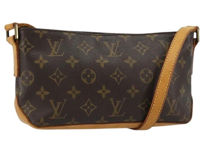 LOUIS VUITTON Monogram Trotteur Shoulder Bag M51240 LV