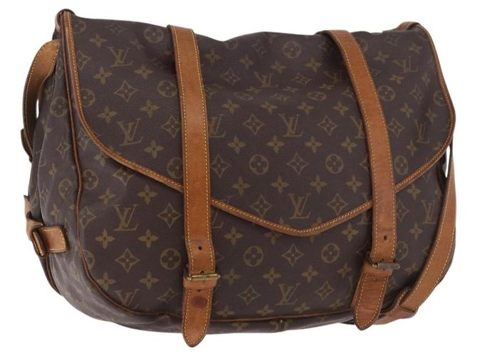 LOUIS VUITTON Monogram Saumur 43 Shoulder Bag M42252 LV