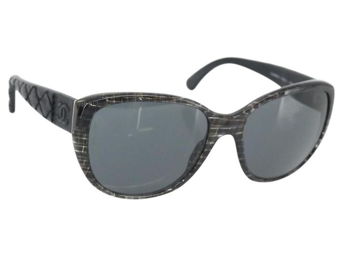 CHANEL Matelasse Gafas de sol Plástico Piel de Cordero Negro CC