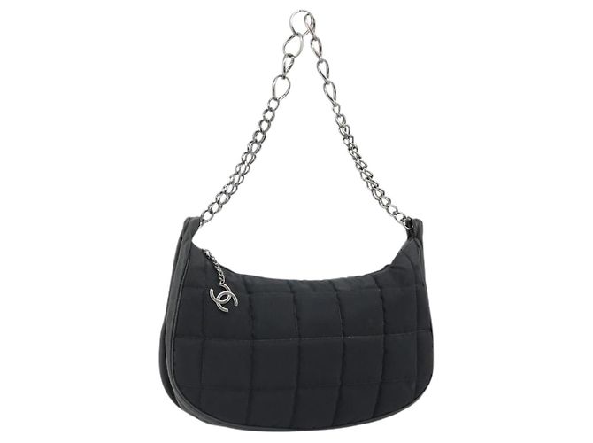 CHANEL Bolsa de Ombro Choco Bar com Corrente Nylon Preto Prata CC