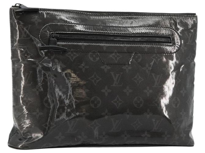 LOUIS VUITTON Monogram Eclipse Glaze Pochette Cosmos Black M63373