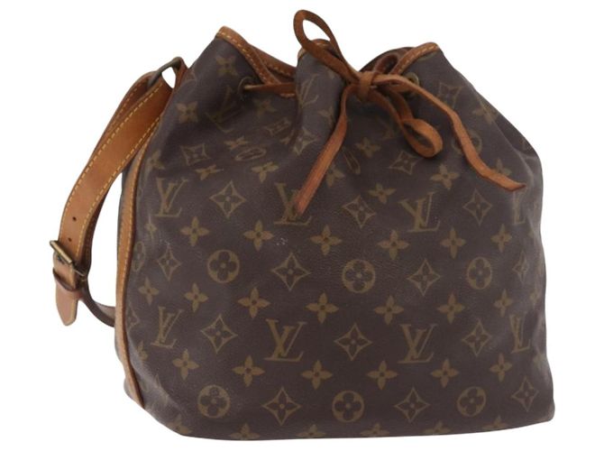 LOUIS VUITTON Monogram Petit Noe Shoulder Bag M42226 LV