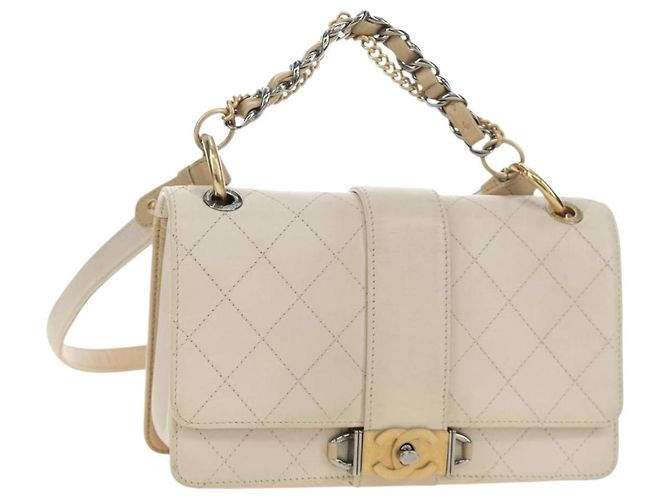 CHANEL Bolsa de Ombro Matelassé em Couro 2way Marfim Ouro Prata CC