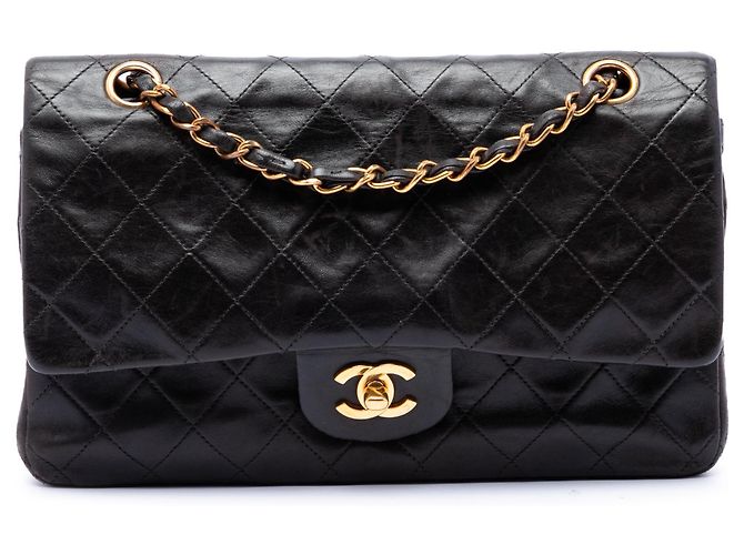 Borsa a tracolla Chanel Medium Classic Double Flap in pelle di agnello nera Nero