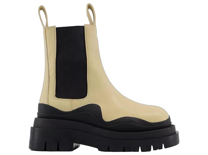 Autre Marque Alias Mae Pixie Chelsea Boots Black Beige