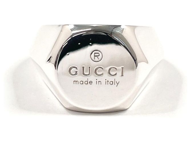 GUCCI Hexagon Signet Ring Silvery