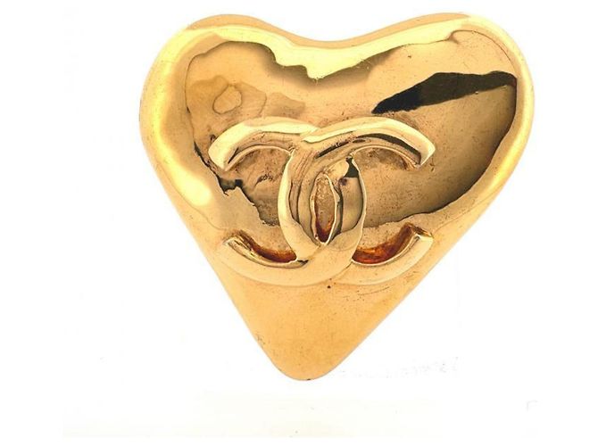 Broche Chanel 93P Coco Mark Heart Dorado
