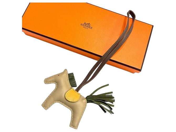 Hermès Agneau Milo Rodeo PM Charm per Borsa Marrone Beige Verde