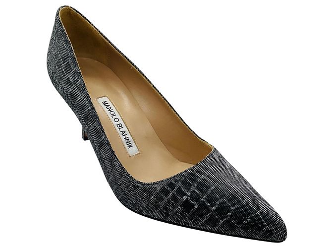 Manolo Blahnik Silver Metallic Mesh-Pumps mit spitzer Kappe Silber