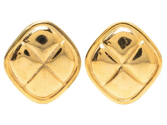 Brincos de pressão banhados a ouro Chanel Dourado