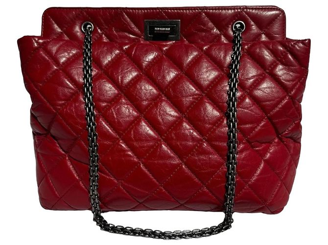 Chanel Reissue 2.55 Handtasche aus rotem gestepptem Leder