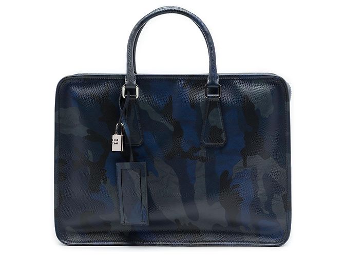 Pasta Prada Blue Saffiano com estampa camuflada Azul