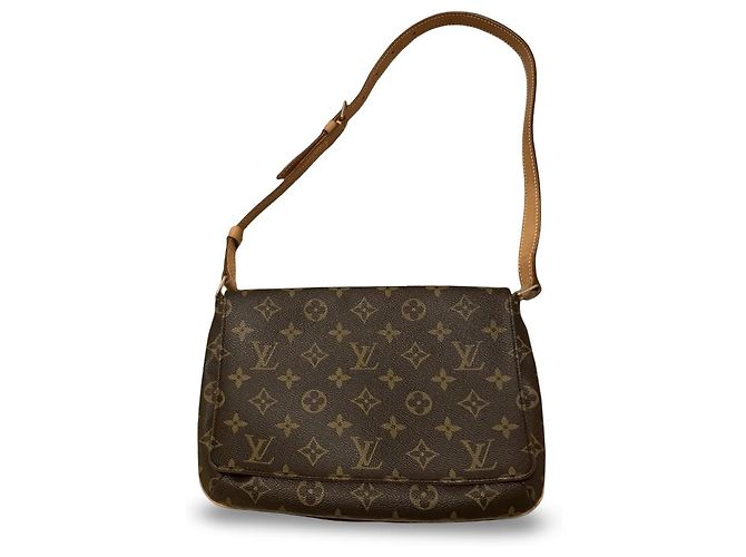 Louis Vuitton Musette Beige D'oro