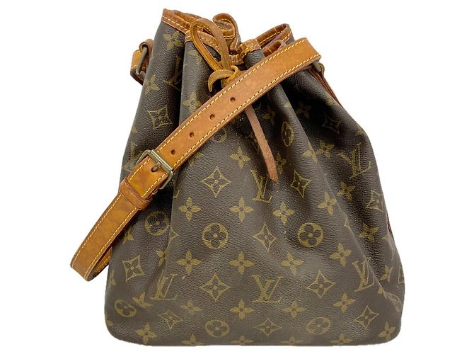 Noe Bolso de hombro Louis Vuitton Monogram Petit Noé Castaño