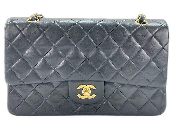 Timeless Borsa a tracolla Chanel Matelassé Classic Flap con catena - Black Nero