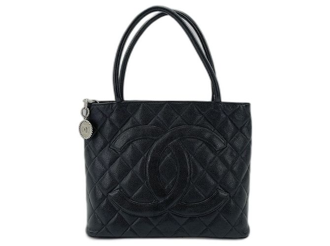 Timeless Borsa Tote Chanel Reissue in Nero