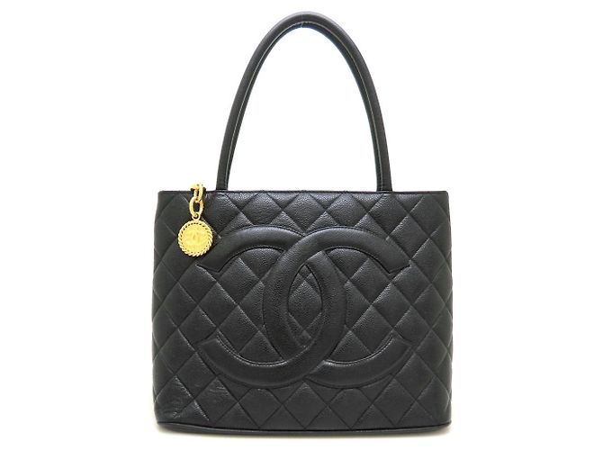 Saco Tote Chanel em couro de bezerro granulado preto