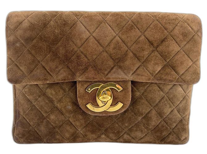 Mochila Chanel Matelassé Brown Marrom