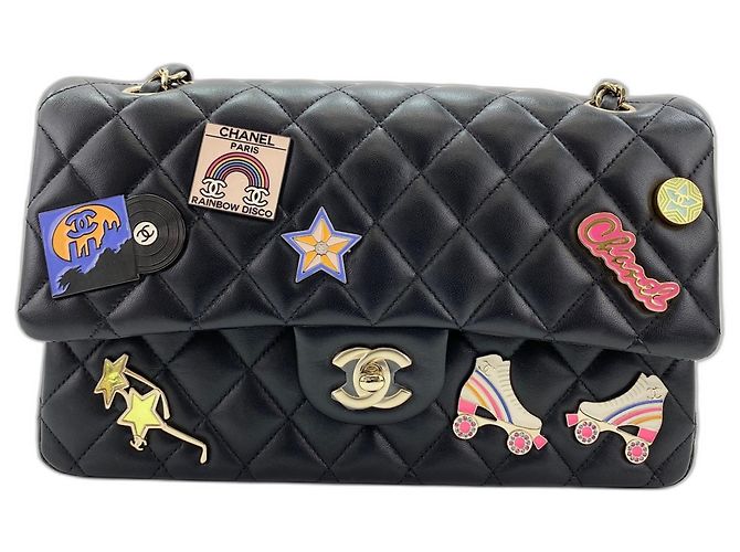 Borsa a tracolla Chanel Matelassé Classic Flap Nero
