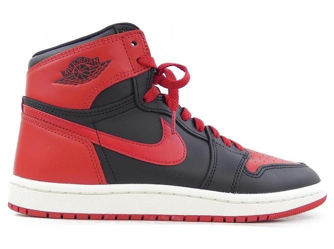Autre Marque Nike Sneaker Rot