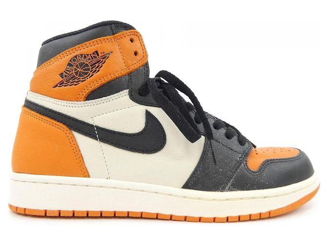 Autre Marque Nike Air Jordan 1 Sneaker Schwarz Beige Orange
