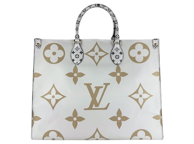Bolsa Louis Vuitton Monogram Giant OnTheGo GM Branco Bege Caqui