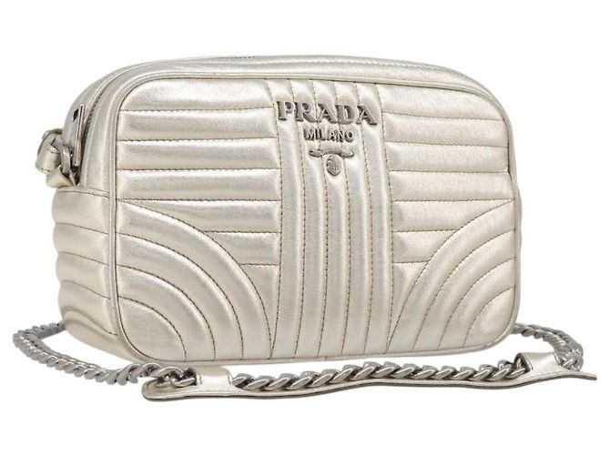 Prada Camera Diagramme Quilted Leather Small Metálico