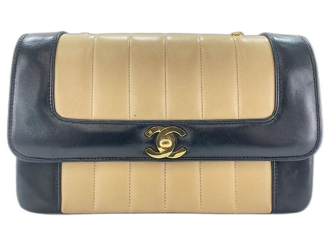 Chanel Beige Schultertasche