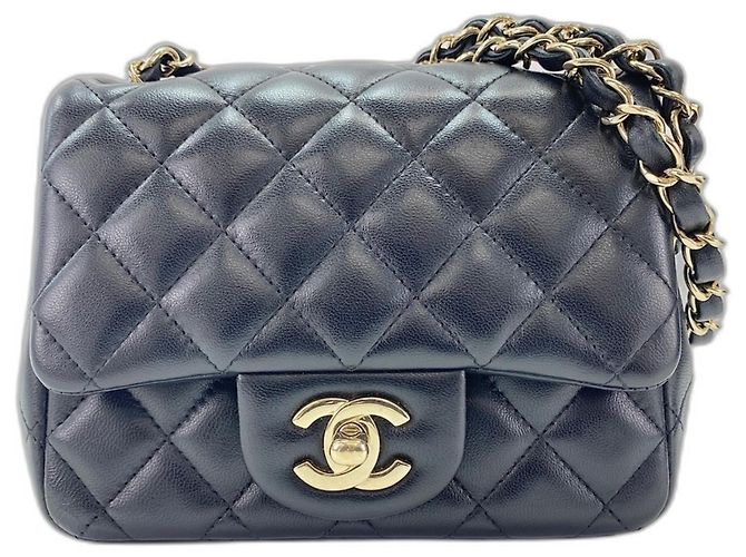Bolsa de Ombro Chanel Mini Matelassé Preto