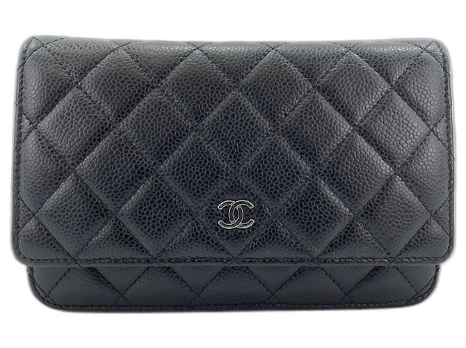 Borsa a tracolla Chanel Matelassé in nero