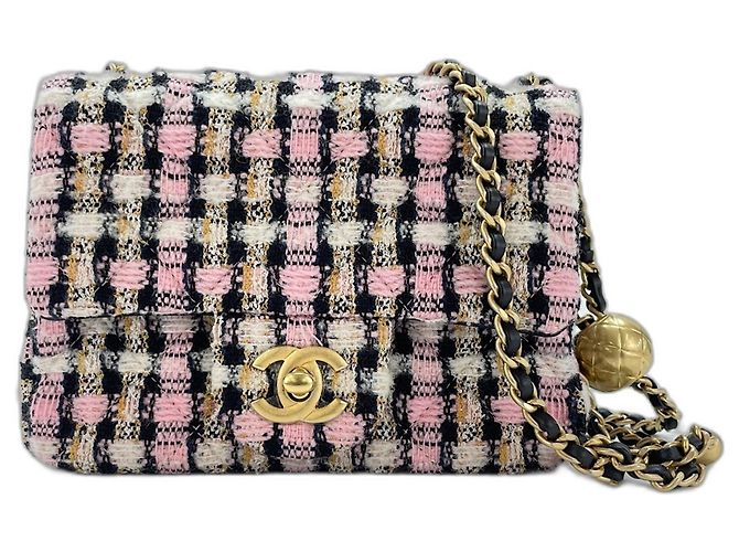 Bolso de hombro Chanel Mini Matelassé Rosa