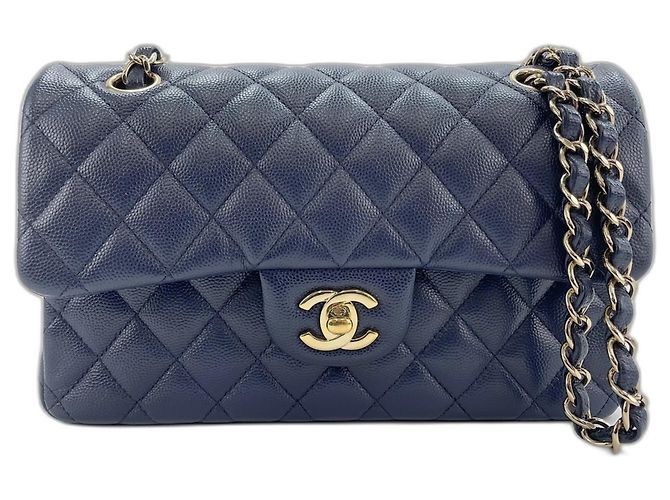 Borsa a tracolla Chanel Matelassé Navy Blu navy