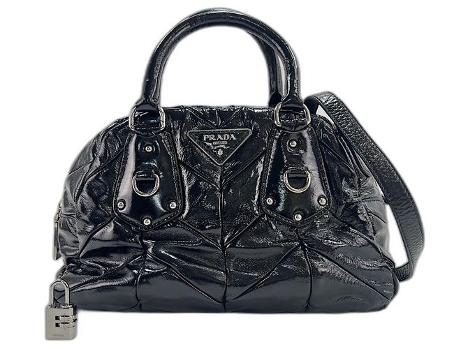 Borsa a tracolla Prada in nero