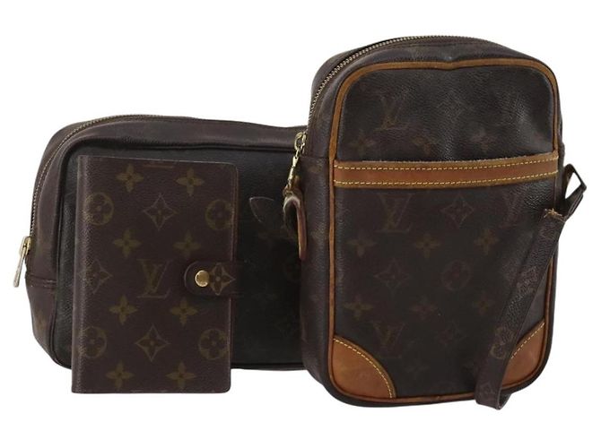 LOUIS VUITTON Monogram Shoulder Bag 3 Set LV Auth mr2804