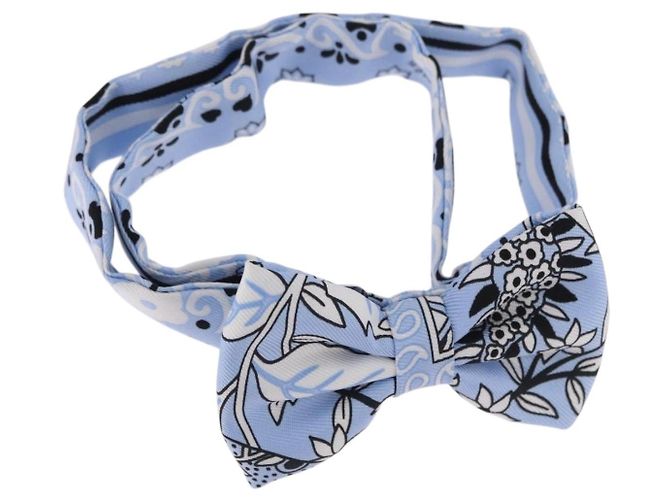 Hermès HERMES Lazo de Cinta de Seda Azul Claro Plata Auth 198802M