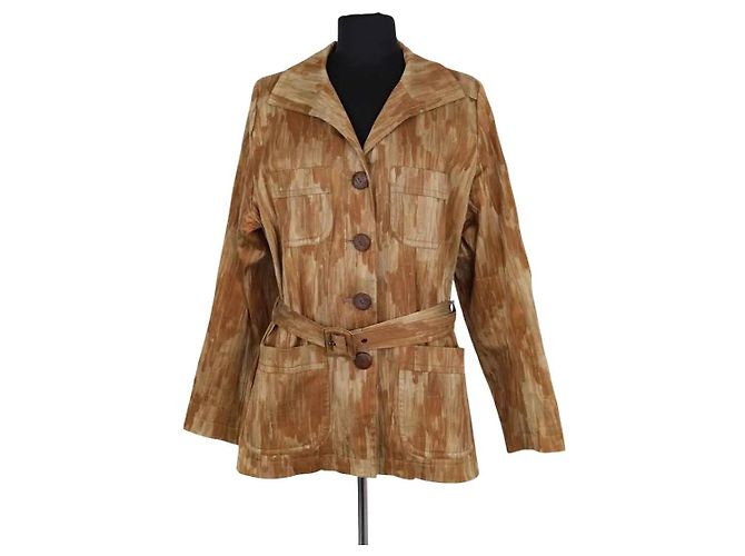 Yves Saint Laurent Chaqueta beige