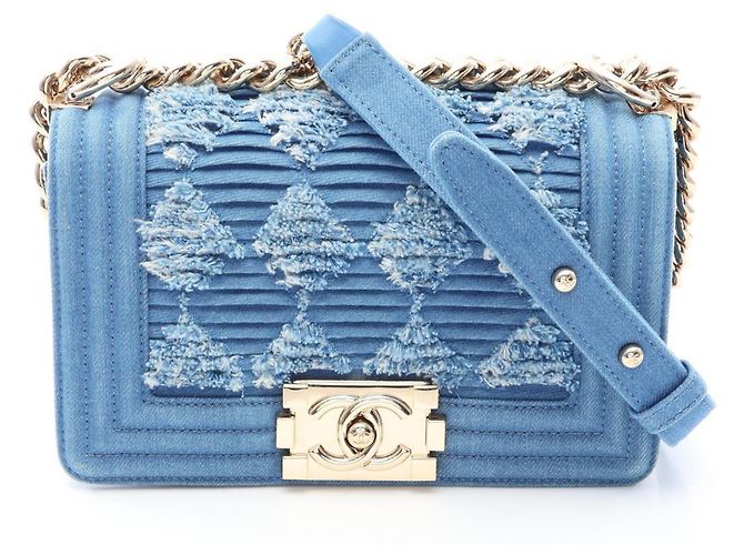 Borsa a tracolla Chanel Boy Small in denim Blu