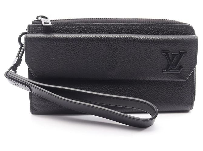 Louis Vuitton Zippy Wallet Black