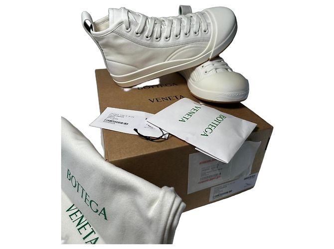 Bottega Veneta Vulcan Sneaker – Canvas Optic White – Size 39 Bianco