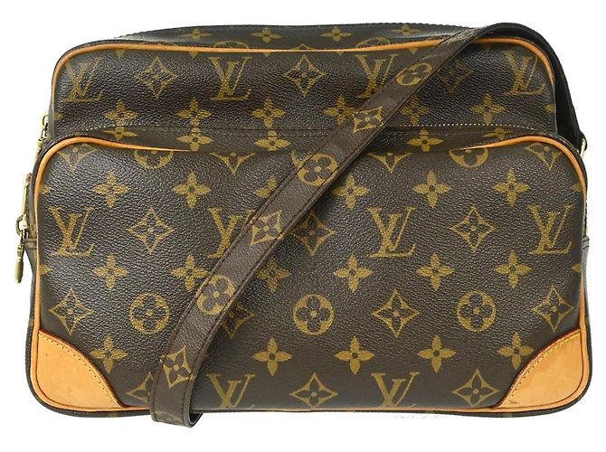 Louis Vuitton Nil Messenger Monogram Canvas 28 Braun