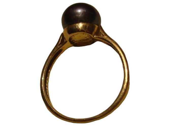 Autre Marque Anello in oro giallo e perla nera Nero