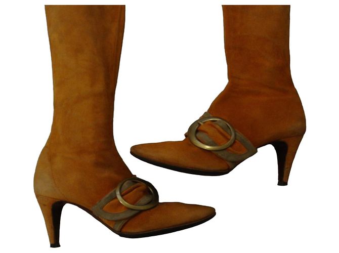 Botas altas Michel Vivien de ante naranja con hebilla