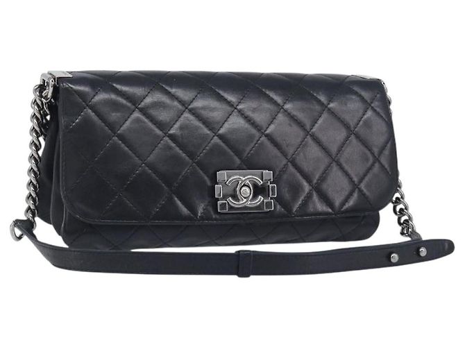 Borsa a tracolla CHANEL Matelasse con catena in pelle d'agnello nera e argento CC Auth yk20835V Nero