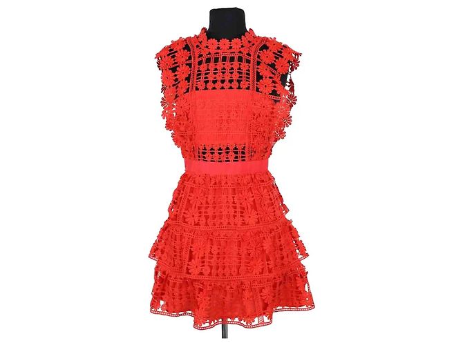 Self portrait Rotes Kleid