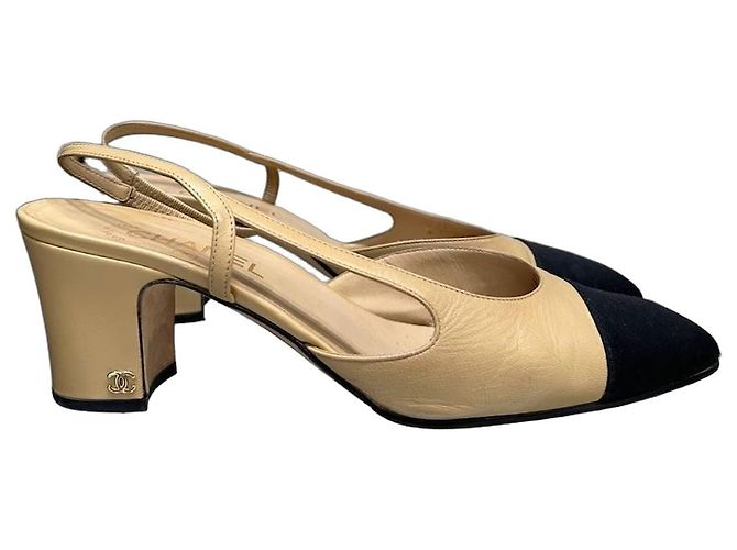 CHANEL Two-Tone Slingback Pumps - EU 42 gebraucht