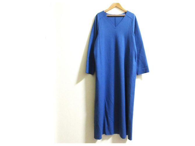 Autre Marque PLAIN PEOPLE Super140 Jersey V-Ausschnitt Kleid Blau