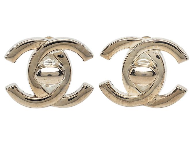 Brincos de pressão Chanel Silver CC Brass Turnlock Prata