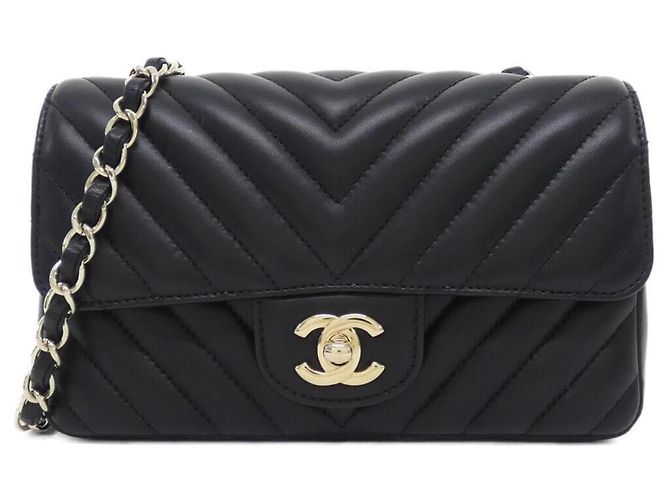 Borsa a tracolla Chanel 69900 in pelle nera Nero